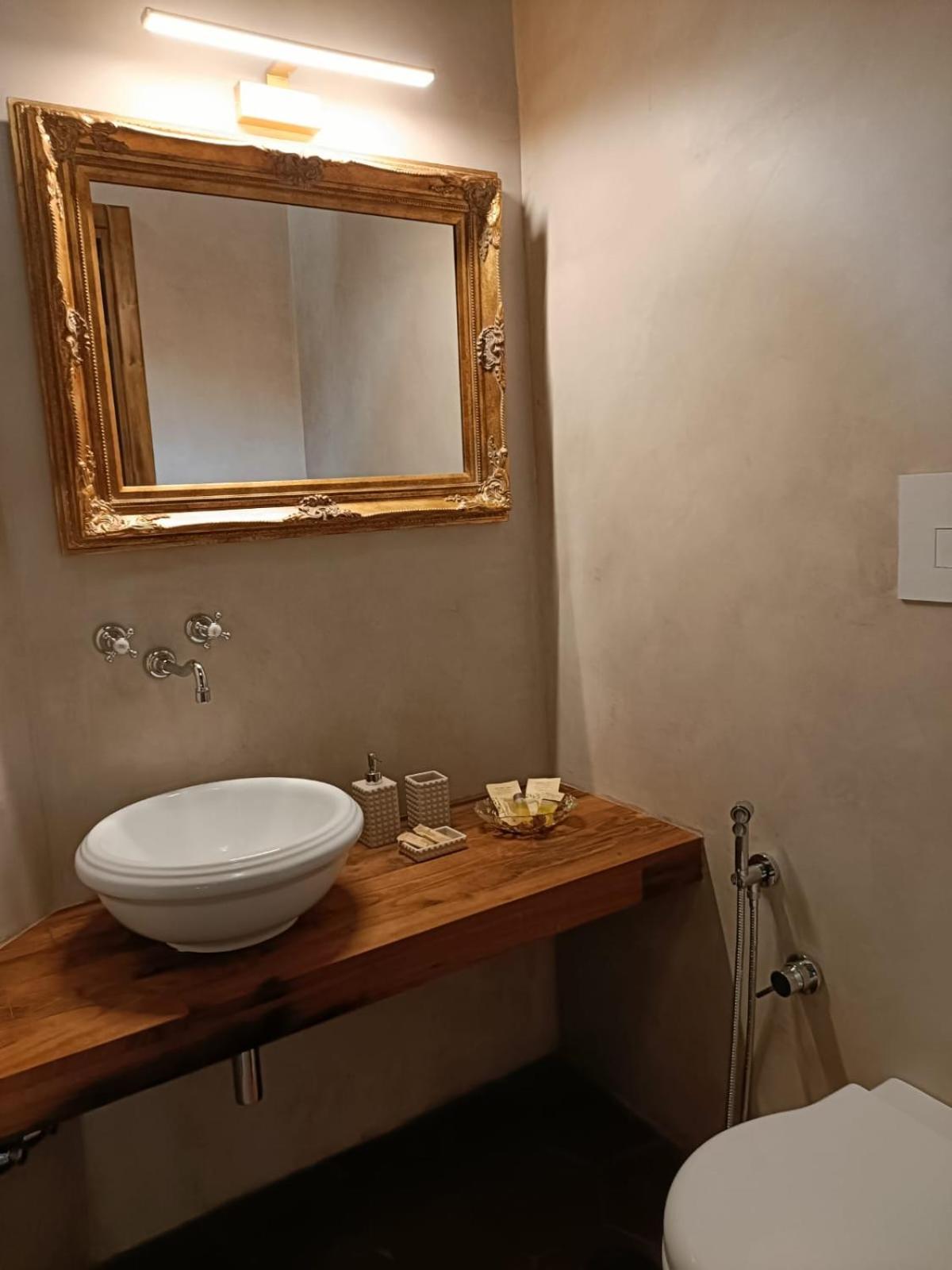 La Mansarda Bed & Breakfast Castellabate Bagian luar foto
