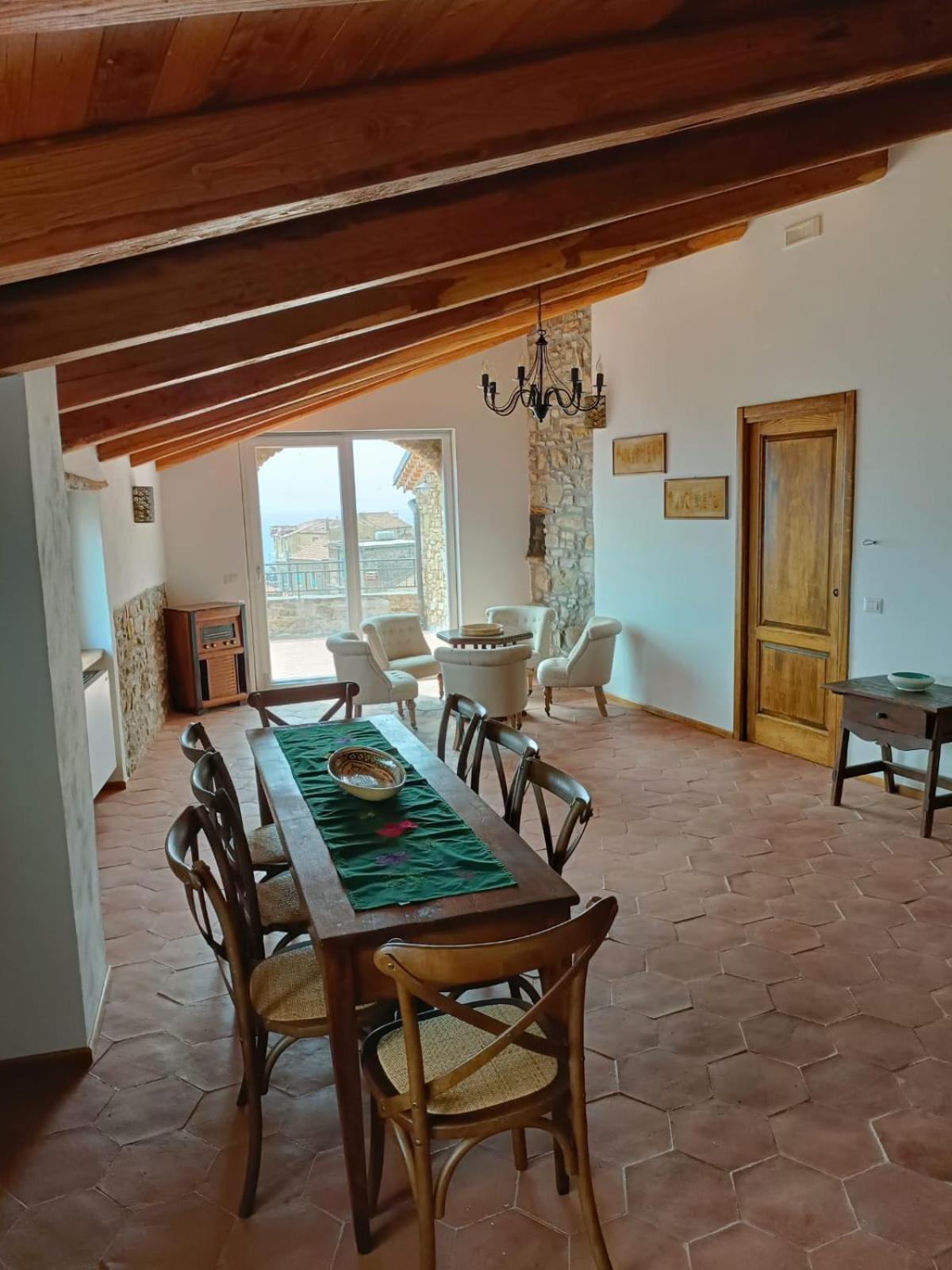 La Mansarda Bed & Breakfast Castellabate Bagian luar foto